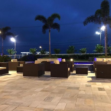 Apartamento Jardim Do Mar, Frente A Praia Прая-Гранди Экстерьер фото